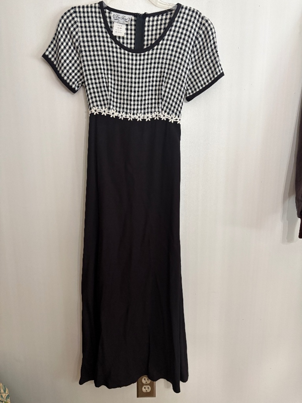 Vintage 1980s EN FOCUS Black and White checkered Summer Maxi Dress - Size 3/4